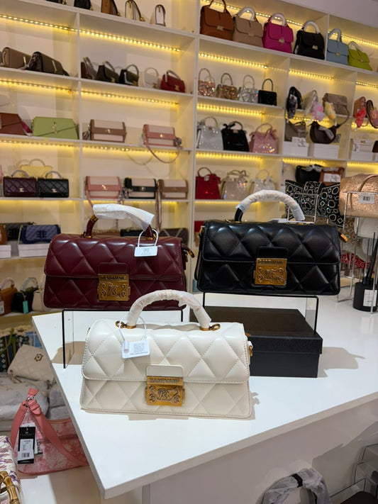 Luxury Quilted Shoulder Bag with Ornate Clasp